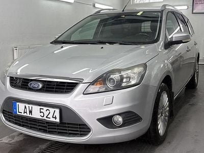 Grå Begagnad 2010 Ford Focus Titanium Kombi | 44 900 kr (Bra pris)