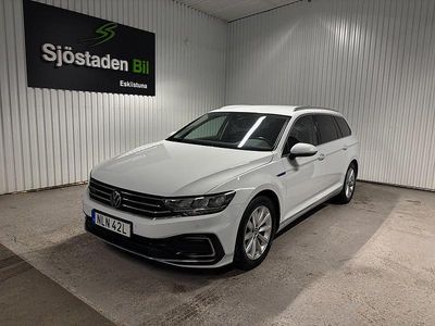 Vit Begagnad 2022 VW Passat GTE Kombi | 269 900 kr (Marknadspris)