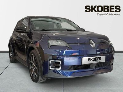Blå Ny 2025 Renault 5 E-Tech Techno Halvkombi | 410 800 kr (Marknadspris)