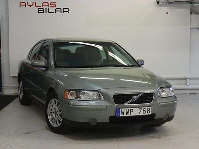 Begagnad Volvo S60 Kinetic 170 HK (125 kW) 2006 Grön Sedan