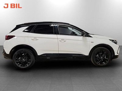 Vit Begagnad 2024 Opel Grandland X SUV | 259 900 kr (Marknadspris)