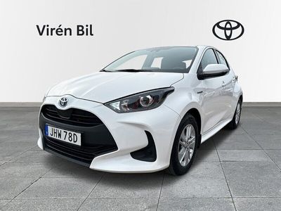 begagnad Toyota Yaris Hybrid 1,5 Active (V-hjul + Motorv)