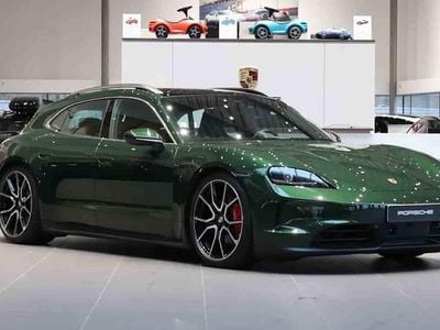 Grön Begagnad 2025 Porsche Taycan Sport Turismo Kombi | 1 169 000 kr