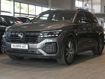 Grå Begagnad 2022 VW Touareg R-line SUV | 549 000 kr (Lite dyr)