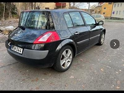 Svart Begagnad 2004 Renault Mégane II Halvkombi | 18 500 kr (Marknadspris)