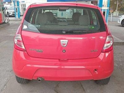 Begagnad 2009 Dacia Sandero Halvkombi | 16 000 kr (Lite dyr)