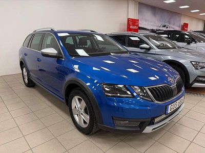 Blå Begagnad 2018 Skoda Octavia Scout Kombi | 179 000 kr (Marknadspris)