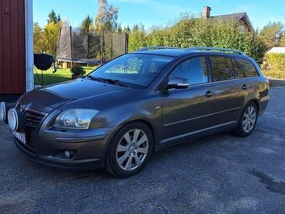 Begagnad Toyota Avensis 177 HK (130 kW) 2009 Kombi