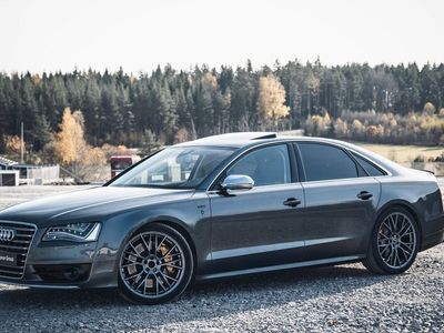 Audi S8