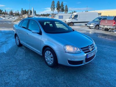 begagnad VW Jetta 1.6 Businessline Automat