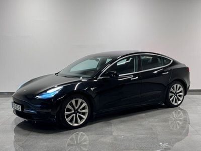 Begagnad Tesla Model 3 Long Range AWD 339 kW (462 HK) 2019 Svart Sedan