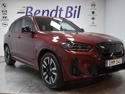 Röd Begagnad 2024 BMW iX3 Shadowline SUV | 538 400 kr (Bra pris)