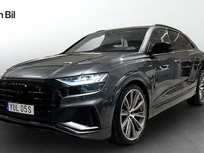 Begagnad Audi Q8 S-Line 462 HK (339 kW) 2023 Grå SUV