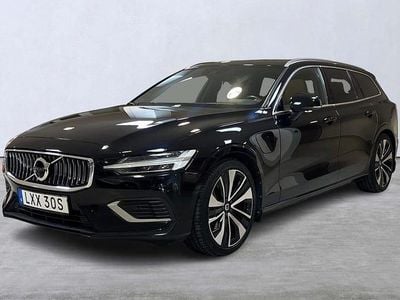 Svart Begagnad 2020 Volvo V60 Inscription Kombi | 319 900 kr (Marknadspris)