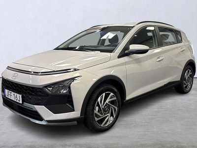 Grå Begagnad 2024 Hyundai Bayon Essential SUV | 189 000 kr (Marknadspris)
