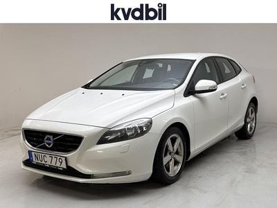 Vit Begagnad 2016 Volvo V40 Kinetic | 149 800 kr (Marknadspris)