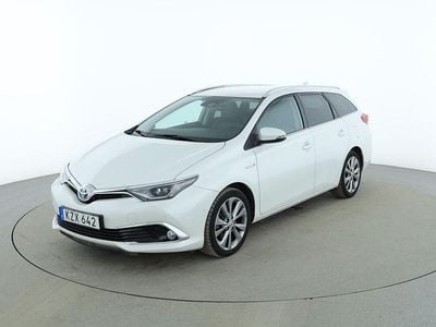 Vit Begagnad 2018 Toyota Auris Touring Sports Executive Kombi | 187 000 kr (Marknadspris)