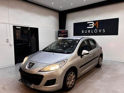 Ljusgrå Begagnad 2009 Peugeot 207 Halvkombi | 39 900 kr (Marknadspris)