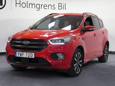 Röd Begagnad 2017 Ford Kuga ST-Line SUV | 189 800 kr (Dyr)