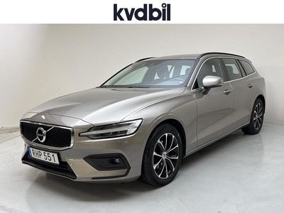 Grå Begagnad 2022 Volvo V60 Kombi | 294 800 kr (Superpris)