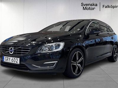 Svart Begagnad 2015 Volvo V60 Momentum Kombi | 199 900 kr (Dyr)
