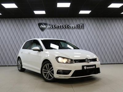 Vit Begagnad 2016 VW Golf VII R-line Halvkombi | 149 900 kr (Marknadspris)