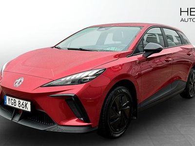 Röd Begagnad 2023 MG MG4 EV Halvkombi | 234 900 kr (Marknadspris)
