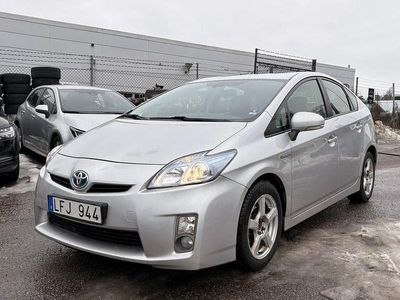 Begagnad Toyota Prius 136 HK (100 kW) 2010 Silver Halvkombi