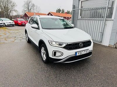 Vit Begagnad 2022 VW T-Roc SUV | 199 900 kr (Marknadspris)