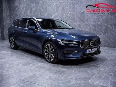 Mörkblå Begagnad 2022 Volvo V60 Core Kombi | 312 800 kr (Bra pris)