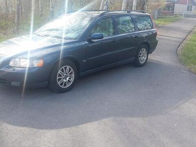 begagnad Volvo V70 2.4 Kinetic Euro 4