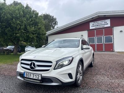 Mercedes GLA220