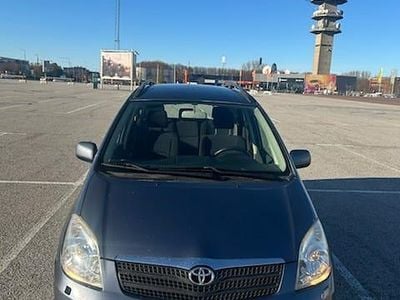 Begagnad 2003 Toyota Corolla Verso Minibuss | 28 500 kr