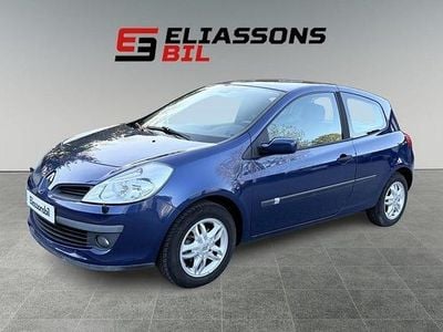 Begagnad Renault Clio II 112 HK (82 kW) 2007 Halvkombi