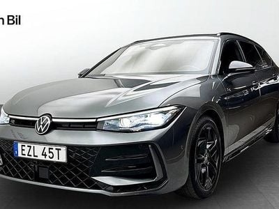 Mörkgrå Begagnad 2024 VW Passat R-line Kombi | 429 500 kr (Bra pris)