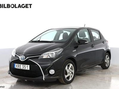 Begagnad Toyota Yaris Hybrid 102 HK (75 kW) 2014 Svart Halvkombi