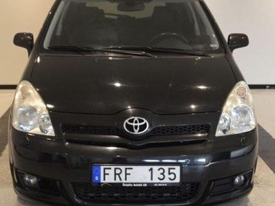 begagnad Toyota Corolla Verso 2.2 D-4D Euro 4