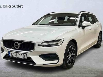 Vit Begagnad 2019 Volvo V60 Momentum Kombi | 209 900 kr (Marknadspris)