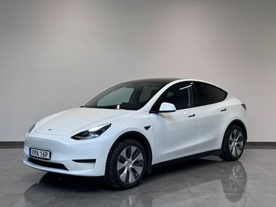 begagnad Tesla Model Y Standard Range Autopilot MOMS 299hk