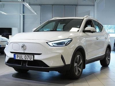 Vit Begagnad 2022 MG ZS Luxury SUV | 229 900 kr (Marknadspris)