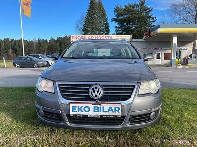 Ljusgrå Begagnad 2006 VW Passat Kombi | 22 900 kr (Dyr)