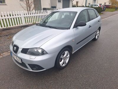 begagnad Seat Ibiza 1.4 85hk 5-dörr Byttkamrem Nyservad Pris 2650kr