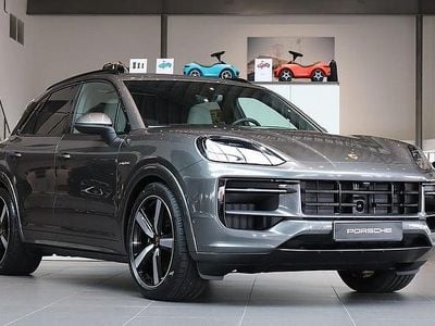Begagnad Porsche Cayenne 305 HK (224 kW) 2025 Grå SUV