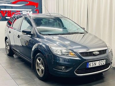 Grå Begagnad 2010 Ford Focus Titanium Kombi | 49 900 kr (Lite dyr)