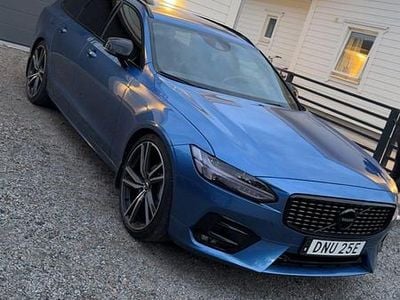 Begagnad 2020 Volvo V90 R-Design Kombi | 395 000 kr (Marknadspris)