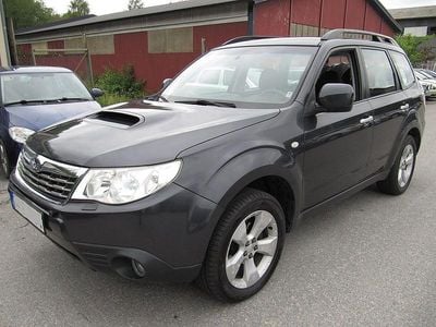 Begagnad Subaru Forester 147 HK (108 kW) 2010 Vit SUV