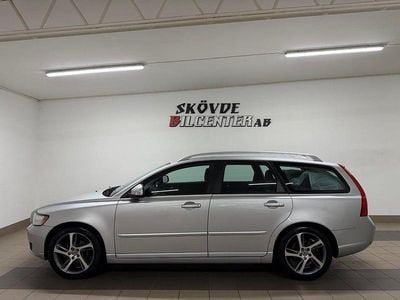 Begagnad Volvo V50 Momentum 116 HK (85 kW) 2012 Ljusgrå Kombi