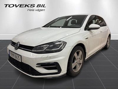 Vit Begagnad 2019 VW Golf VII Highline Kombi | 169 900 kr (Marknadspris)