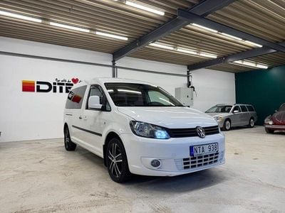 Vit Begagnad 2011 VW Caddy Maxi Minibuss | 174 500 kr