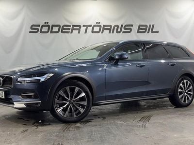 Mörkblå (denim blue metallic) Begagnad 2022 Volvo V90 CC Inscription Kombi | 489 900 kr